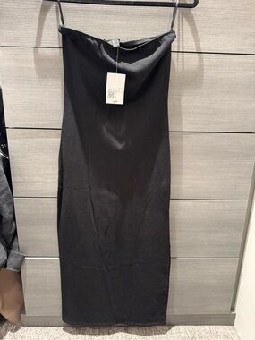 NWT Strapless Black Dress